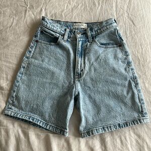 Abercrombie Dad Shorts 7” curve love